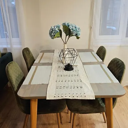 Cesu Str Cozy 2, Free Parking,self Check In Apartment *